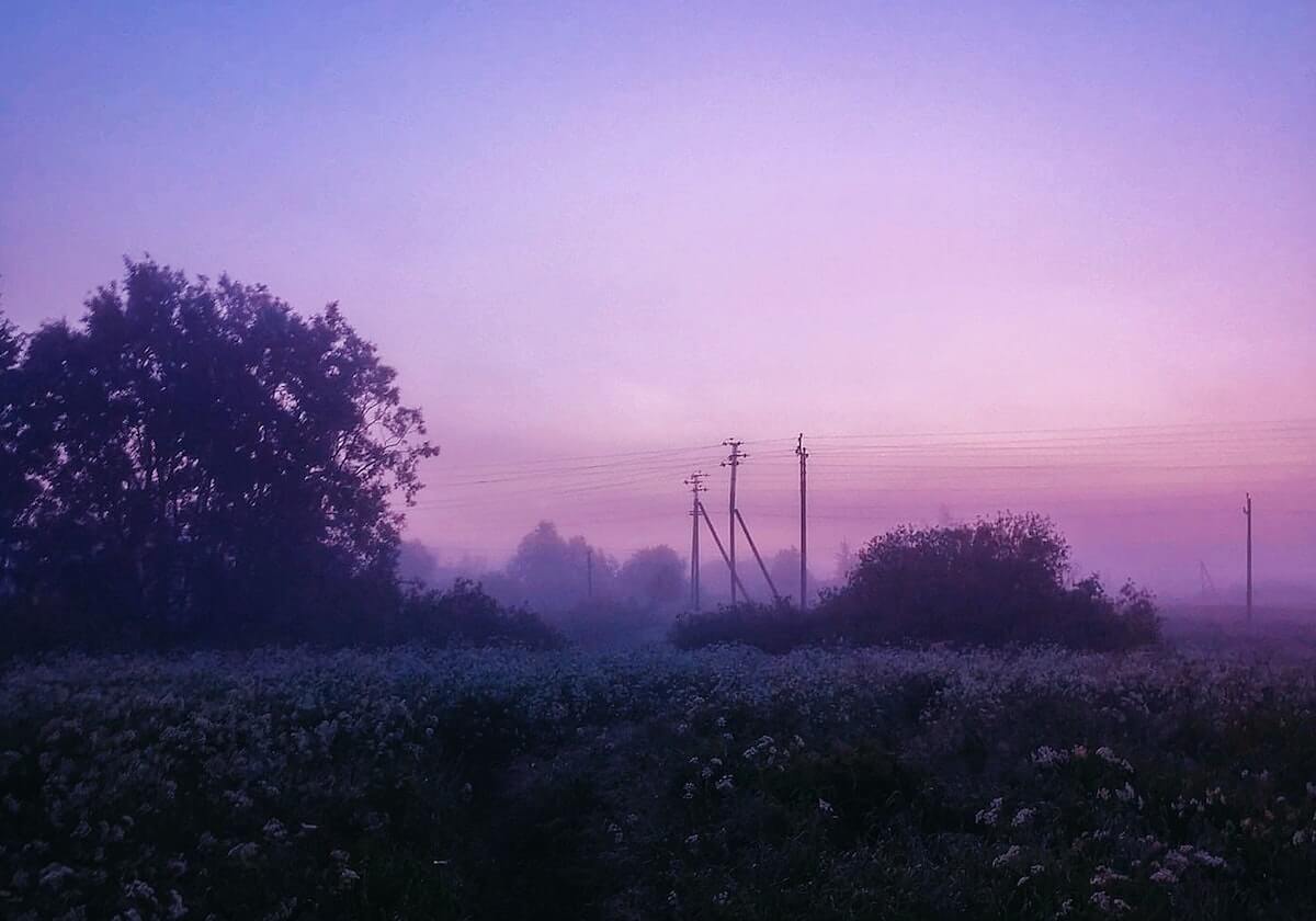 防守时曼联后卫卢克肖被丹伯恩肘击，不过VAR并未审查