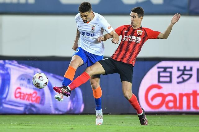 开云体育下载APP-泰山剑指双冠渴望99神话 挑战六大前辈郝伟藏玄机